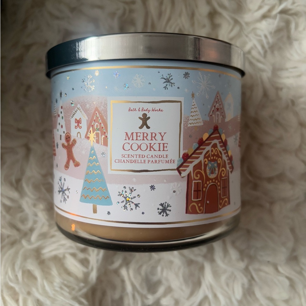 Brand New 3 wick merry cookie candle